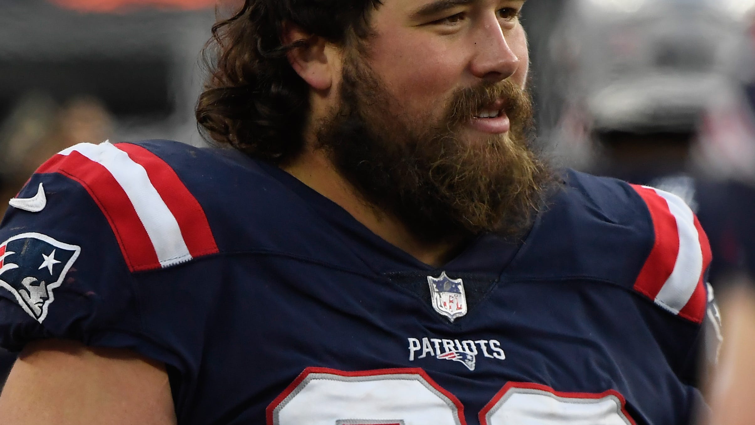 Patriots free up cap space by restructuring center David Andrews' contract