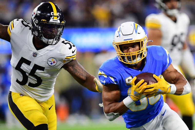 Devin Bush can't catch Austin Ekeler