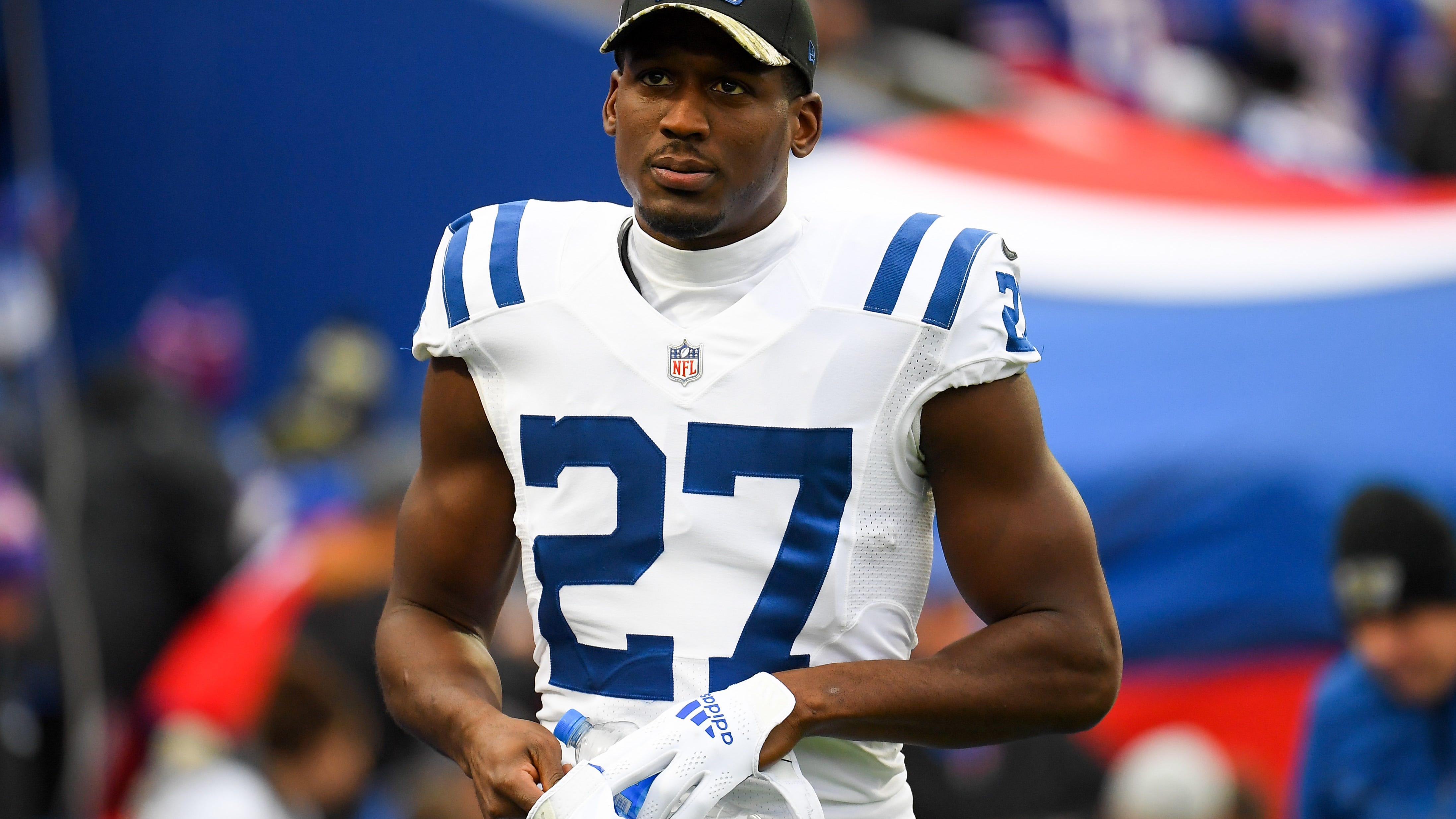 Bills sign cornerback Xavier Rhodes