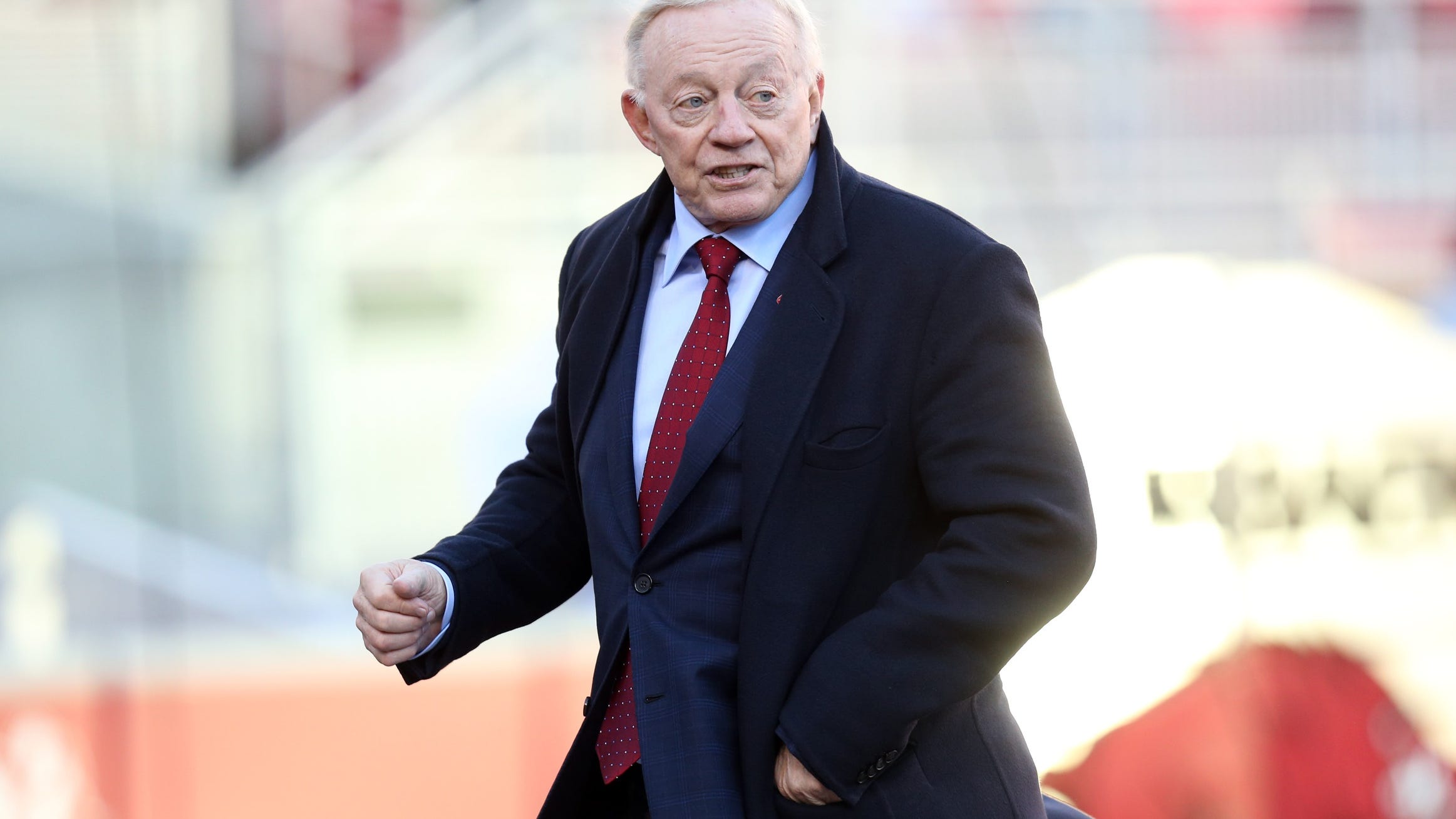 Jerry Jones comments on $2.4M settlement paid to cheerleaders