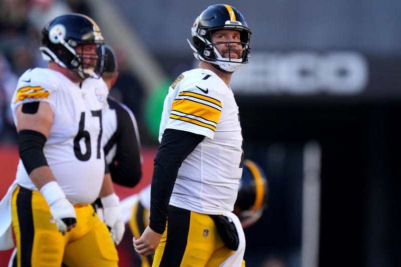 Ben Roethlisberger looking