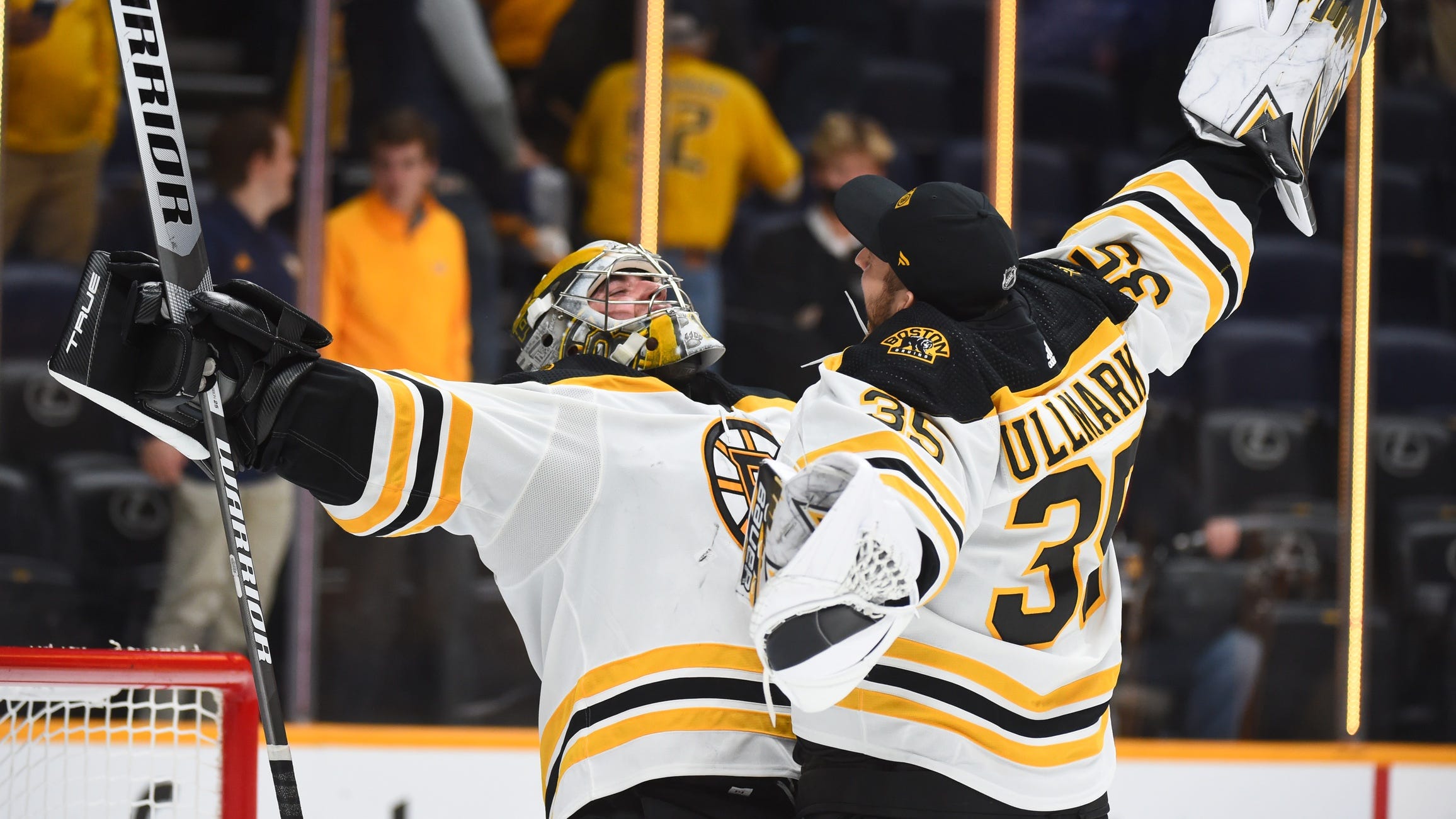 Bruins suddenly have the very good goalie tandem they expected to have