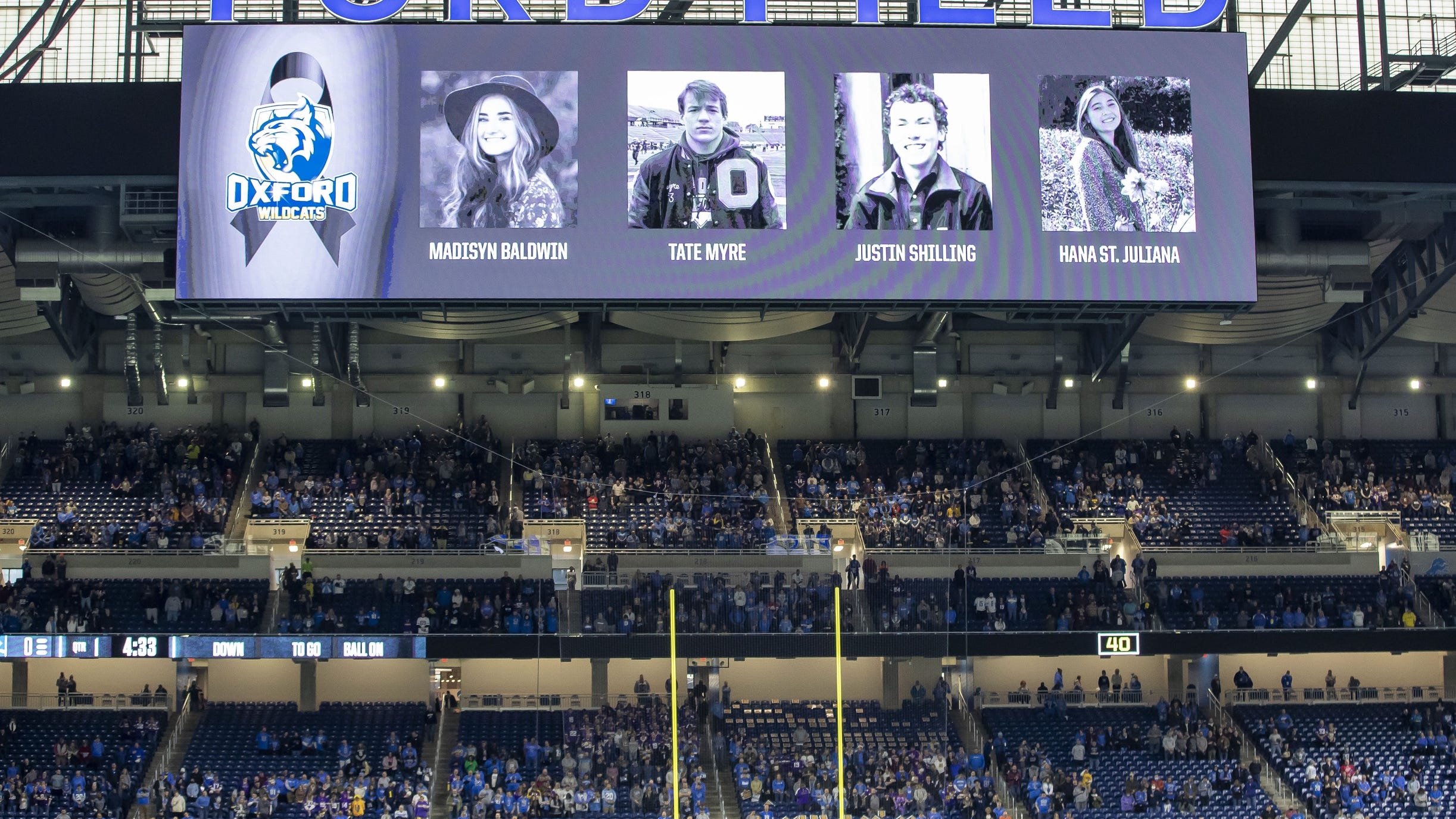 Dan Campbell dedicates game ball of Lions' first win to 'whole Oxford community'