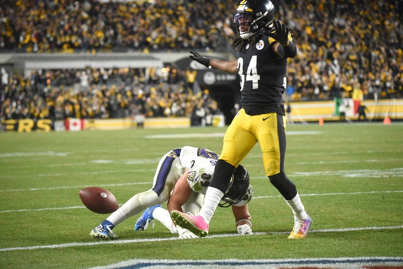 Terrell Edmunds celebrating vs Ravens