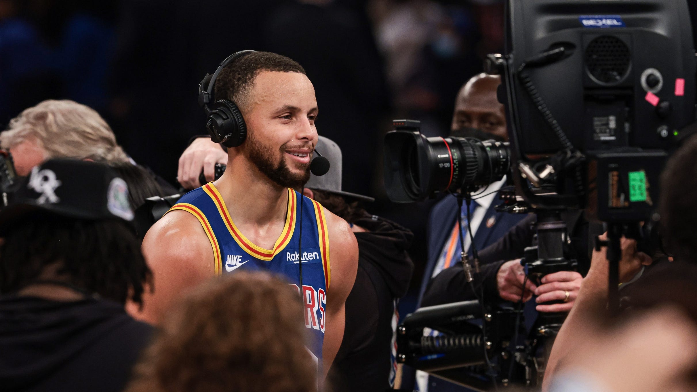 Steph Curry gets 2,974 jersey from Ray Allen, Reggie Miller
