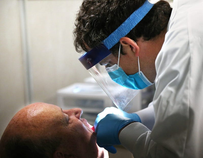 Dentist