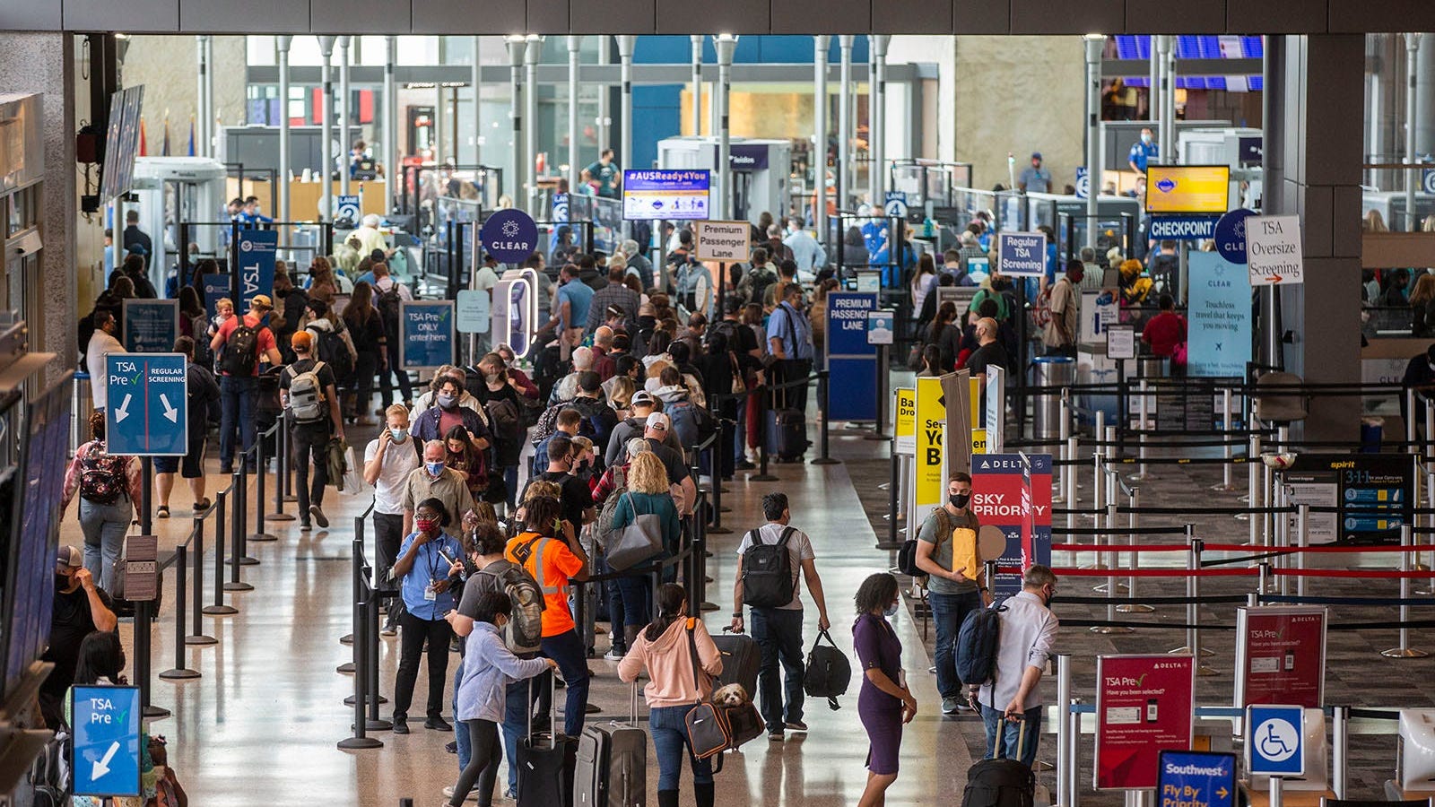 AUS ends 2021 with fourth busiest year ever, new records as air travel continues to rebound
