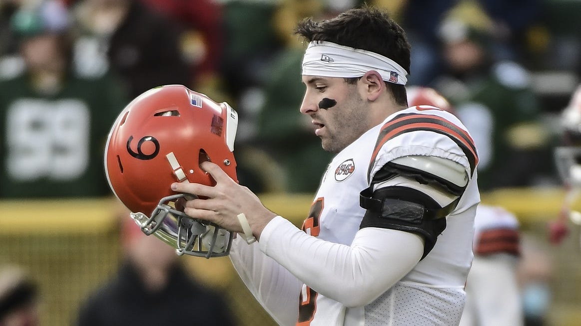 'Baker Mayfield is in the giving spirit': Twitter drags QB for poor first half