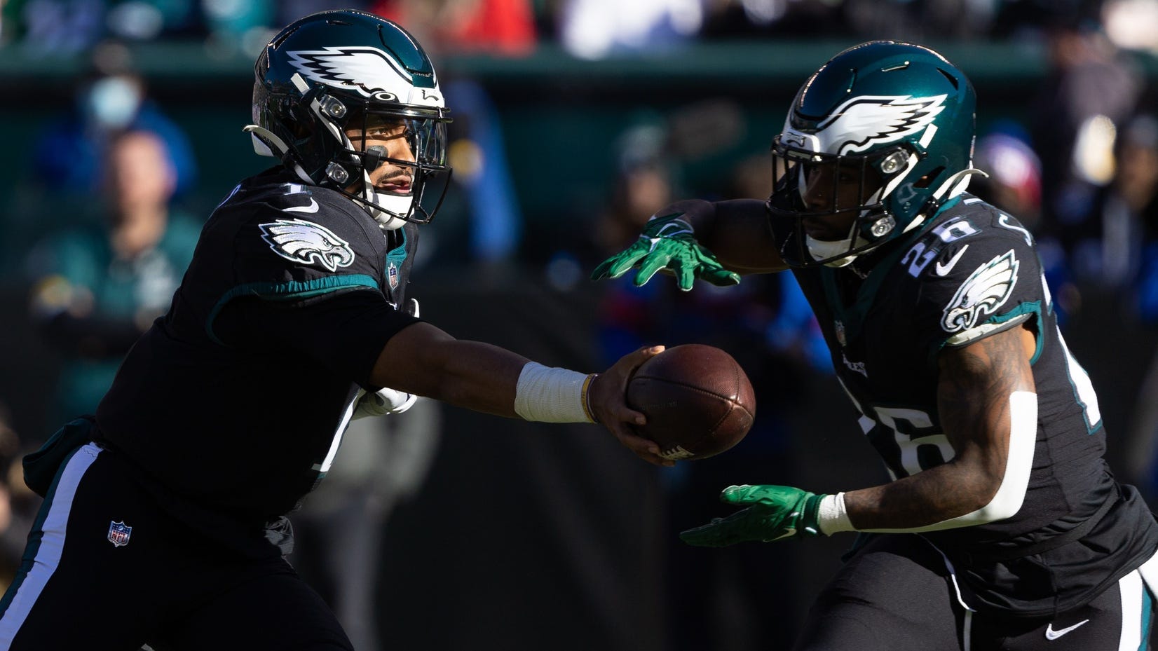 Sirianni: Eagles quarterbacks will be in separate rooms amid NFL COVID-19 surge