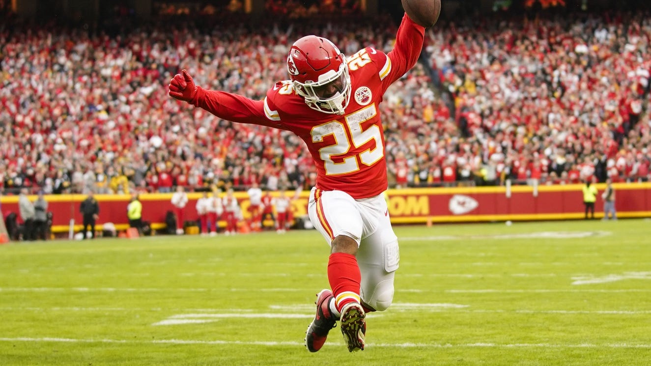Steelers humiliated again in 1st half, crushed by KC