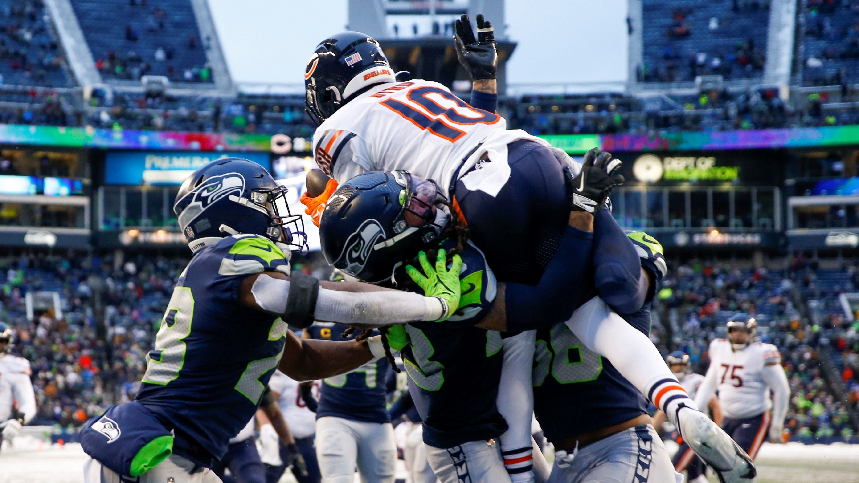 Bears play 'backyard football' for game-winning 2-point conversion