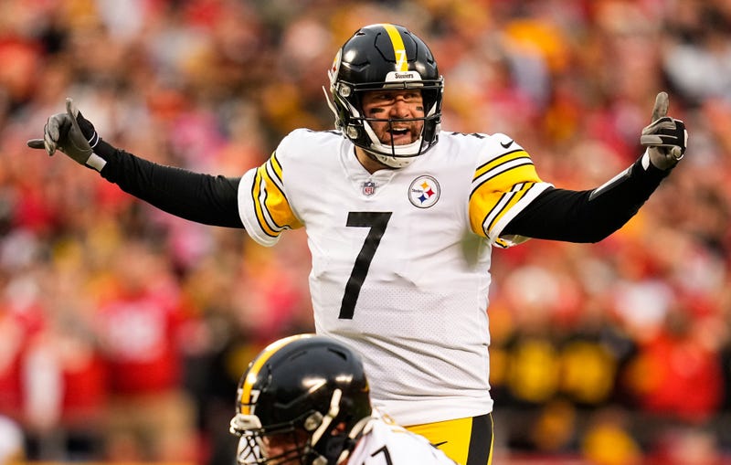 Ben Roethlisberger calling audible