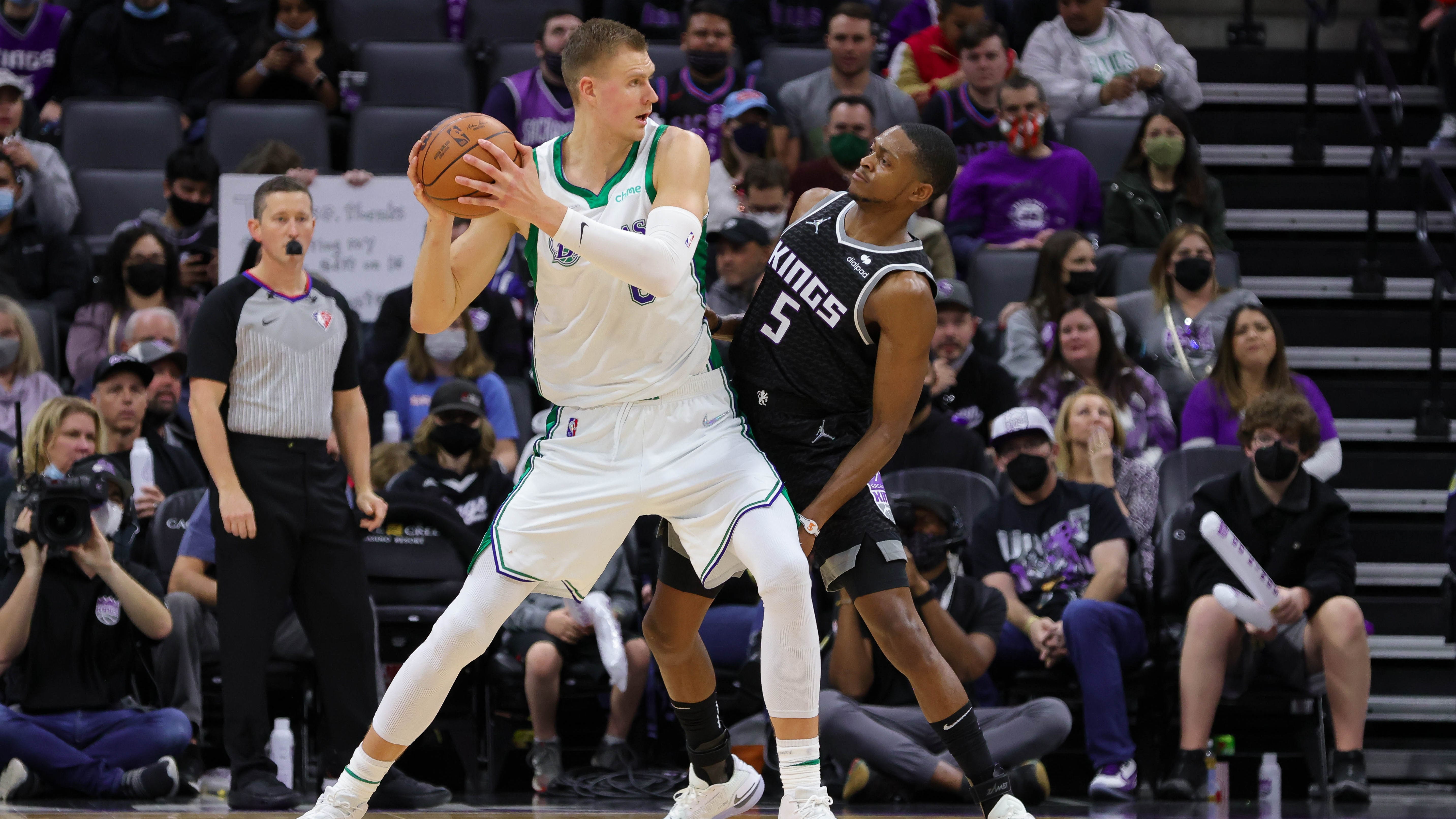 Mavs trade Porzingis To Wizards in three-player deal