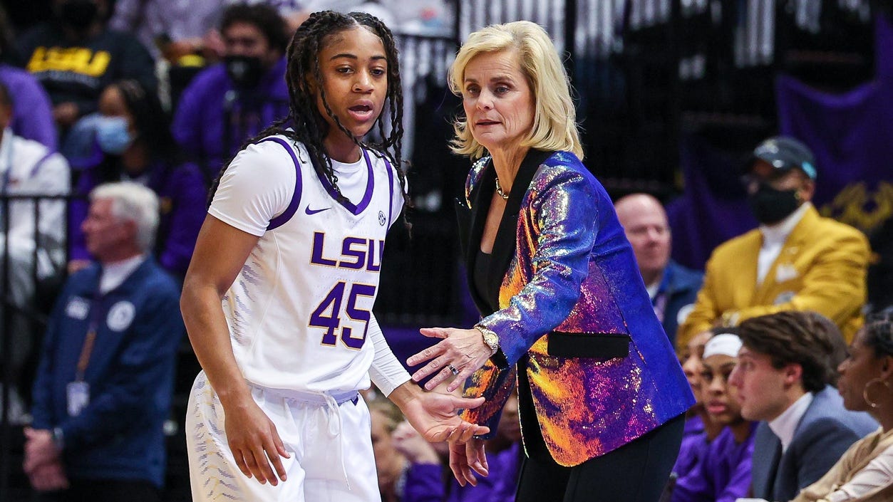 Listen: Kim Mulkey isn't worried about LSU's strength of schedule. 'Just win, baby.'