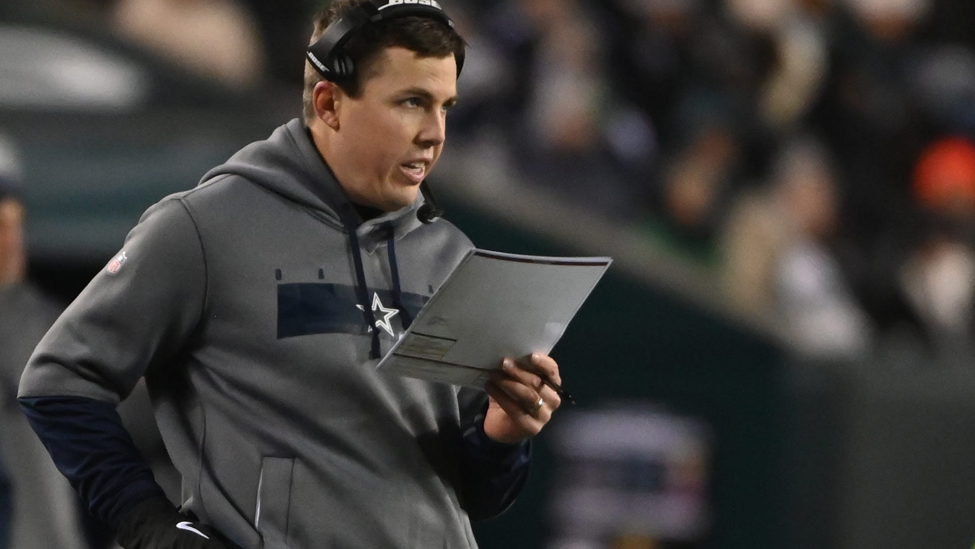 Ex-Cowboys coach Kellen Moore named LA Chargers OC