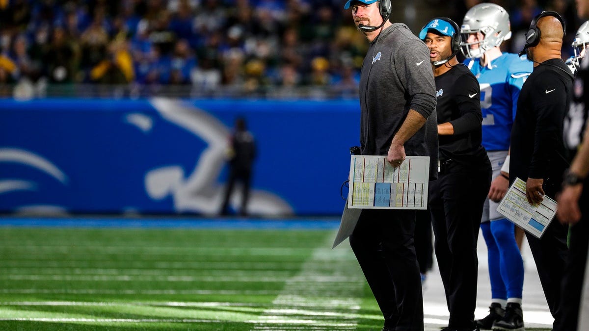 The 'biggest difference' in Campbell's coaching staff has Lions on right track