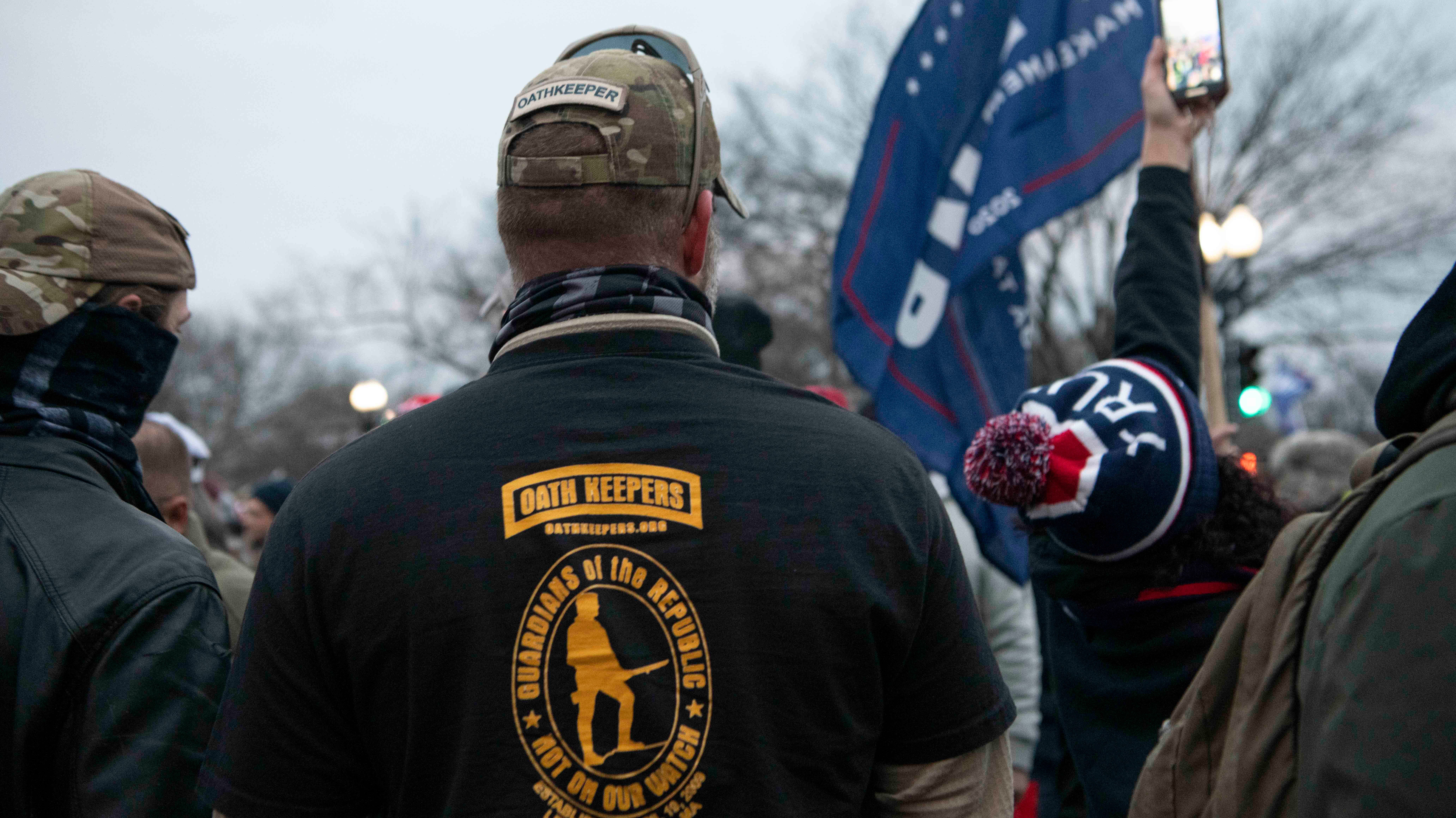 For 2nd time in a week, Chicago Police Department under fire over handling of a cop accused of belonging to extremist group