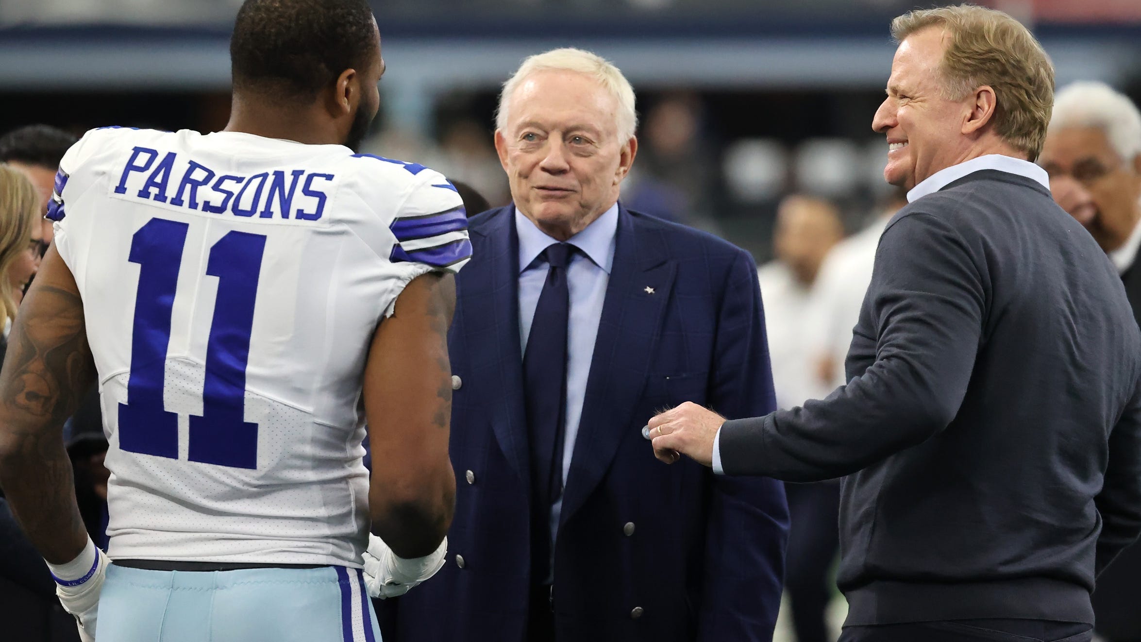 Dallas mayor says city "needs" second NFL franchise alongside Cowboys