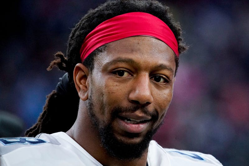 Outside linebacker Bud Dupree on the sidelines