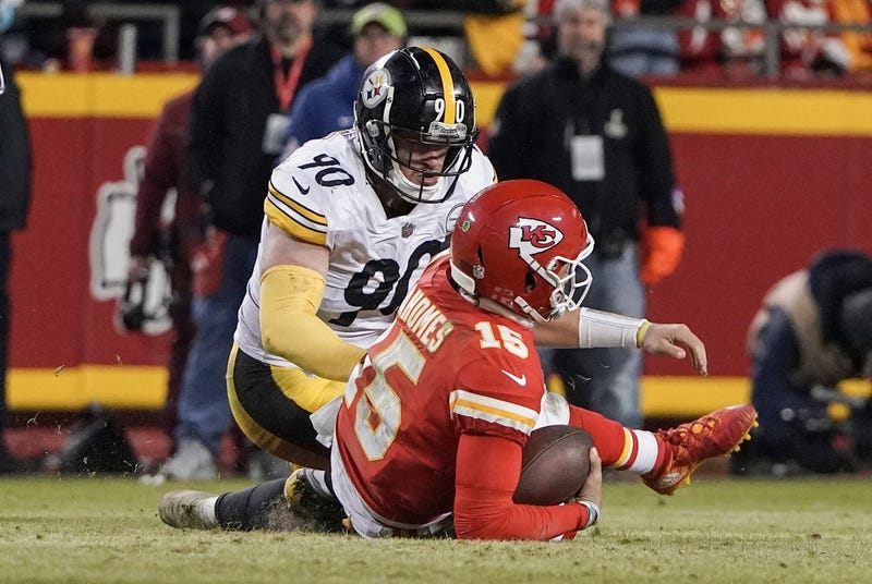 T.J. Watt sacks Patrick Mahomes