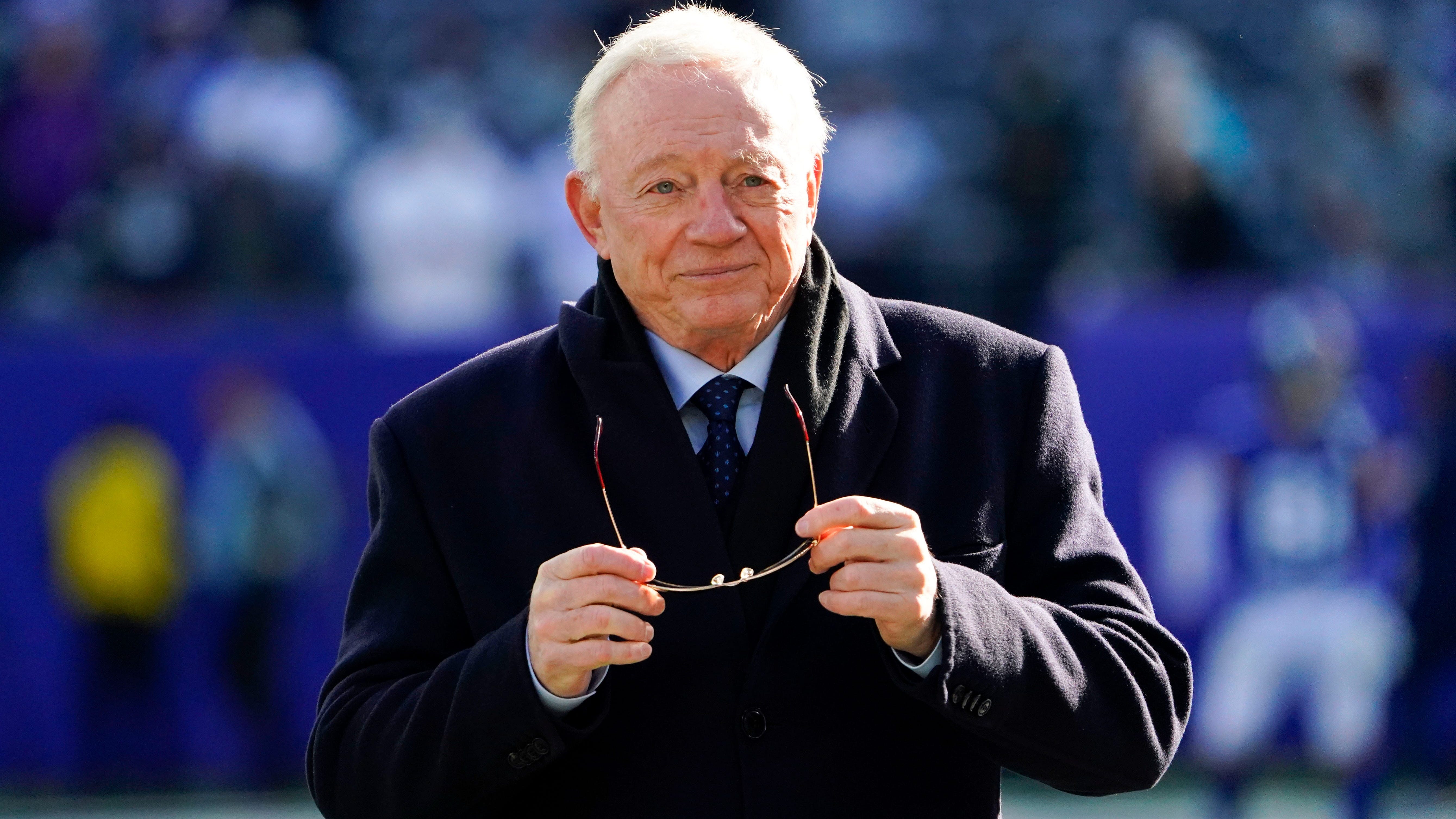Cowboys owner Jerry Jones involved in car accident in Dallas