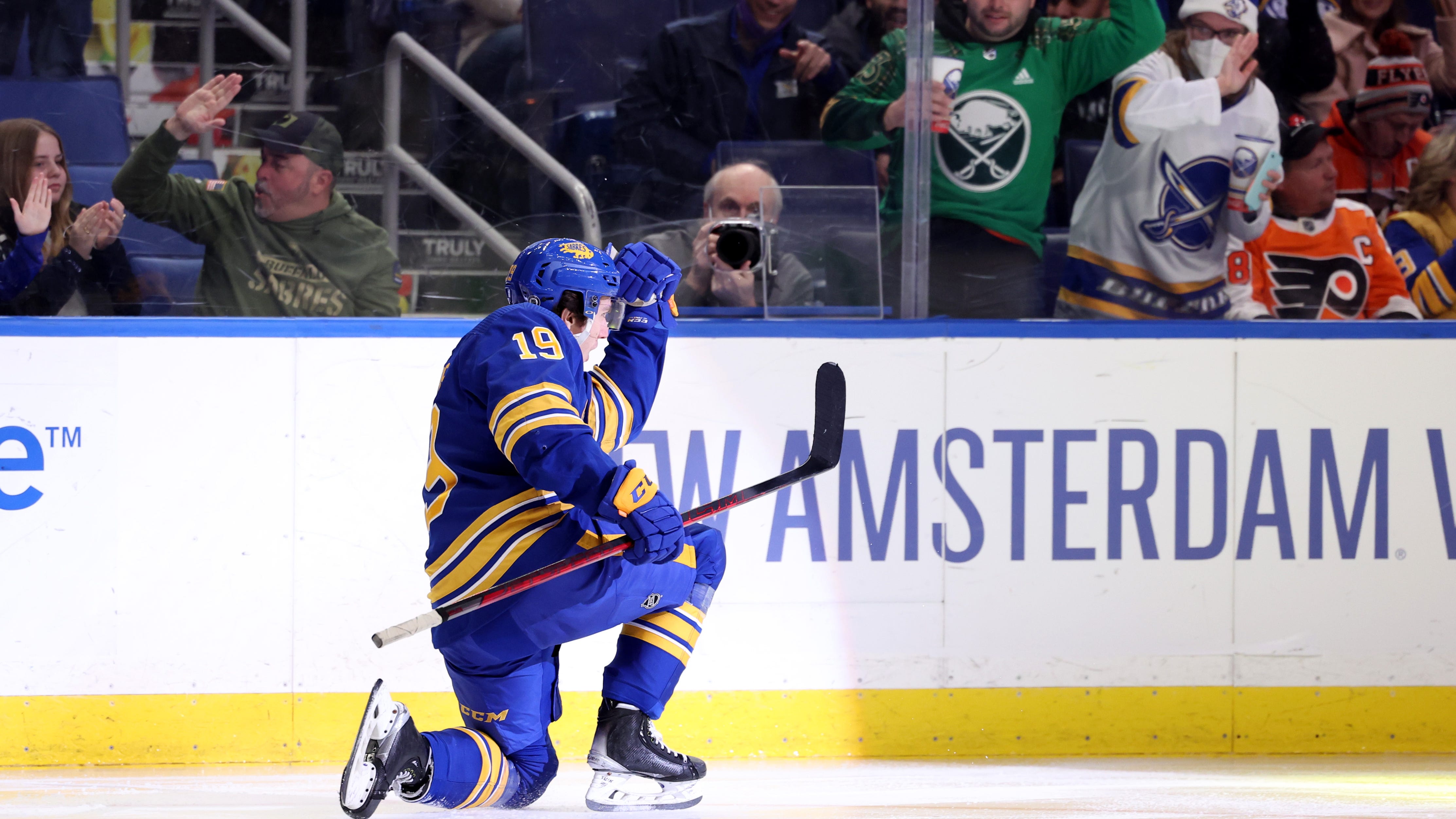 Krebs helps lead Sabres to win over Philadelphia