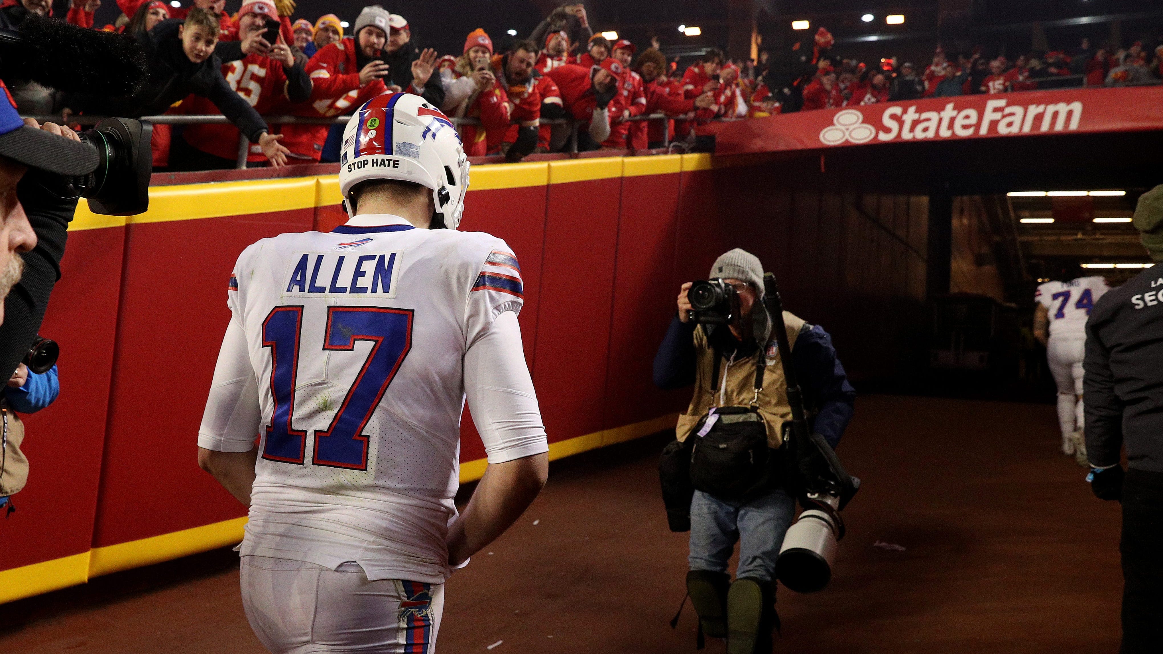 Watch: Patrick Mahomes runs through celebration to find Josh Allen after classic game