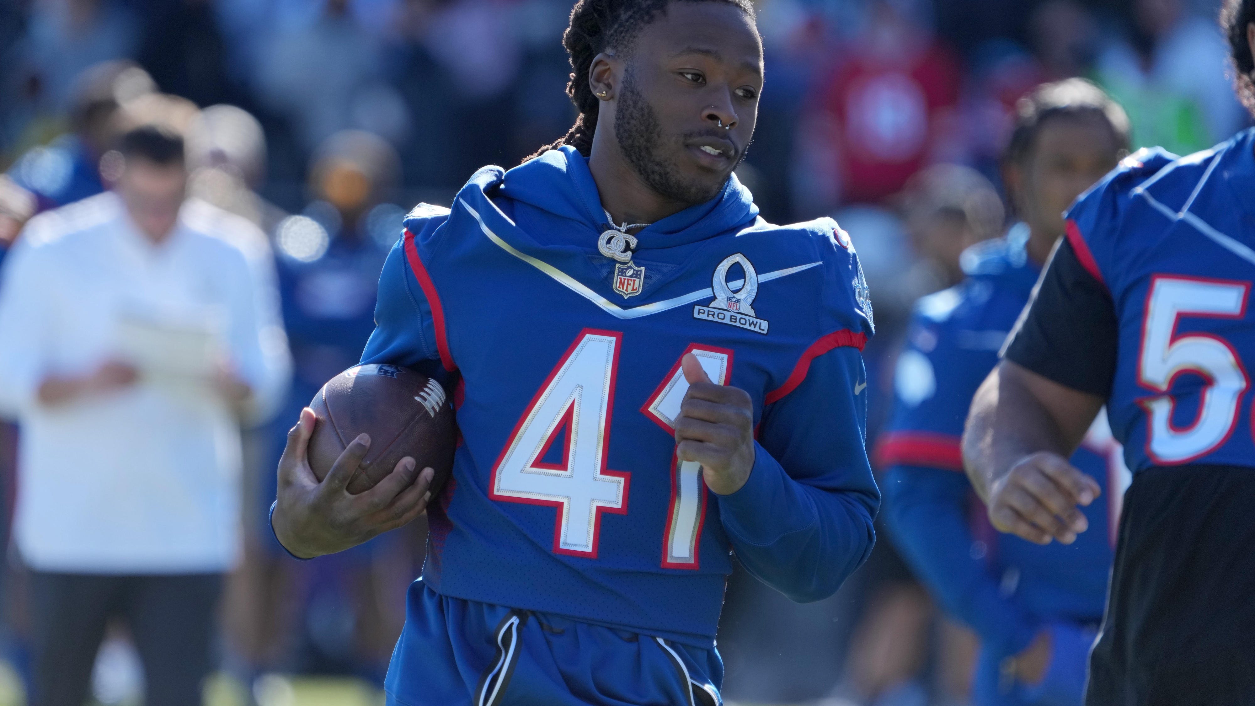 Alvin Kamara arrested after Pro Bowl in connection with nightclub incident