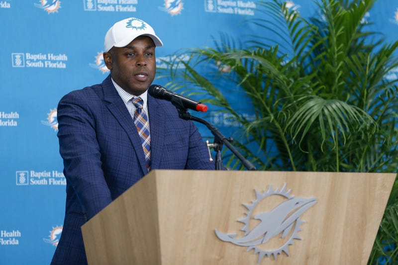 Dolphins GM Chris Grier