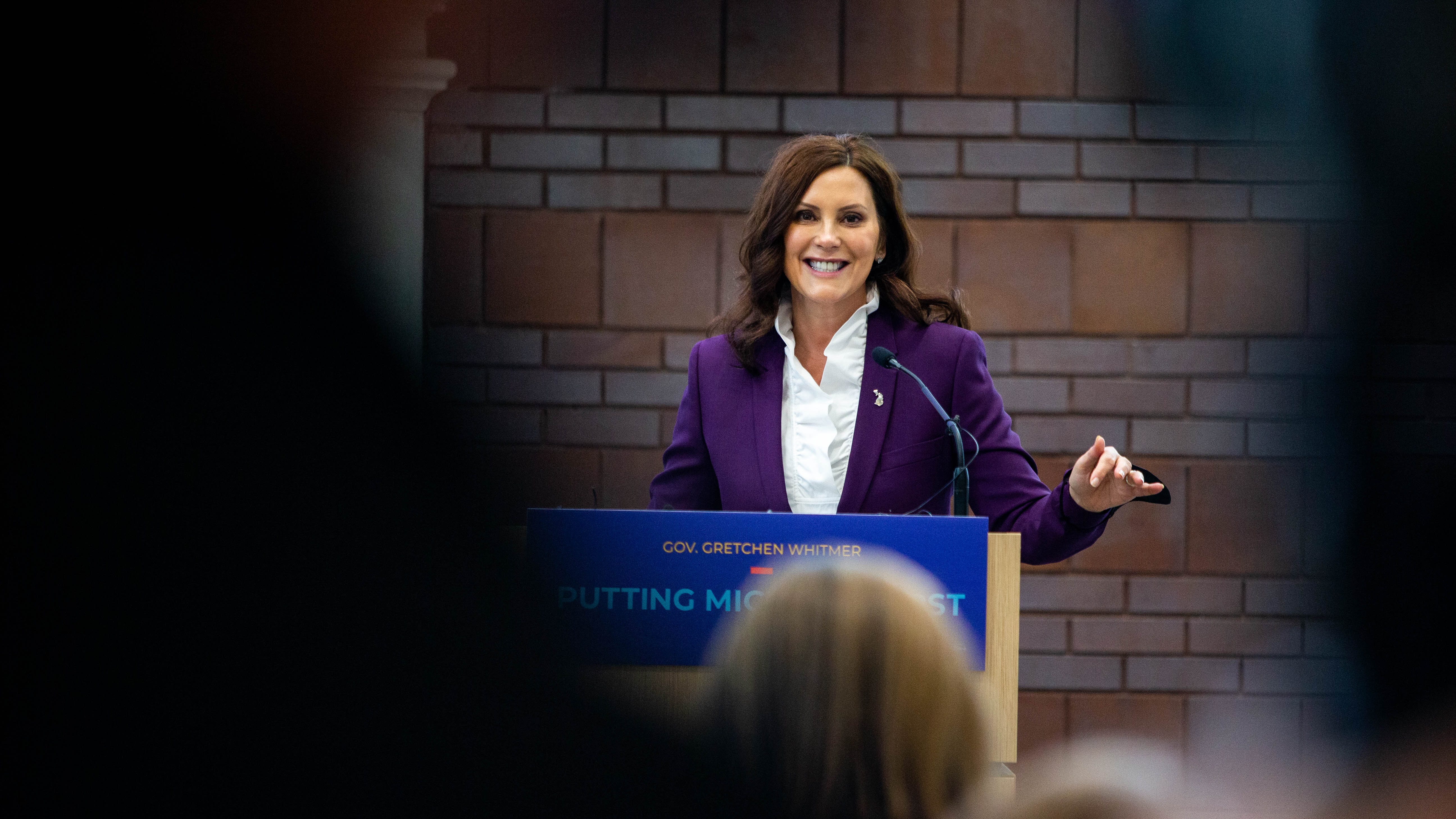 Poll: Whitmer carries big lead over Republican challengers