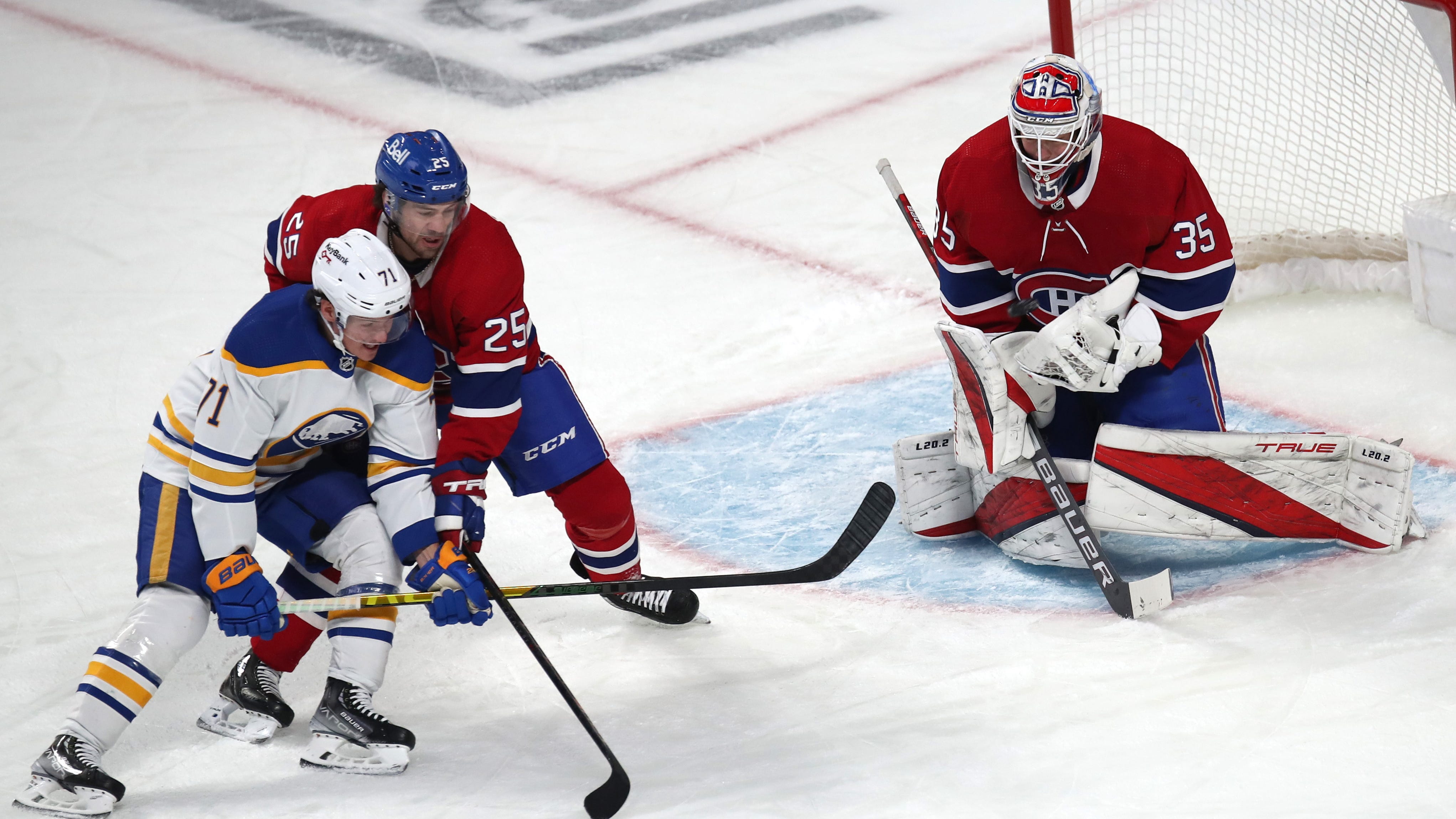 Skinner leads Sabres to win over Montreal