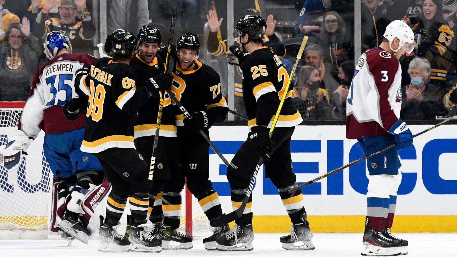 This time, Bruins finish off their signature win over Avalanche