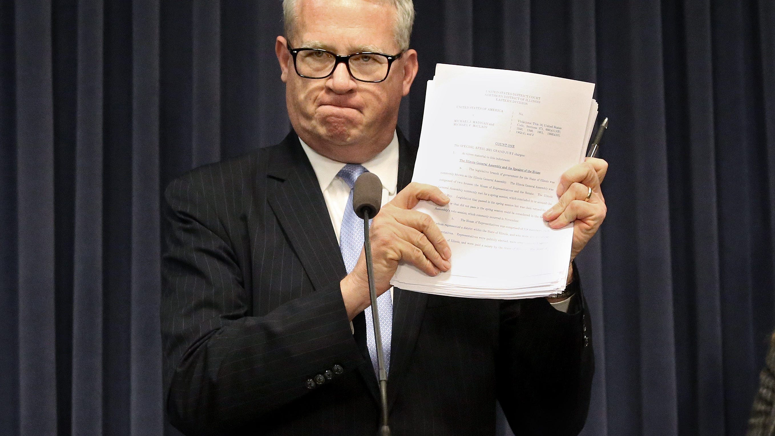 Only ‘wave’ Illinois Republicans see in Legislature is the farewell one from Durkin as House GOP leader