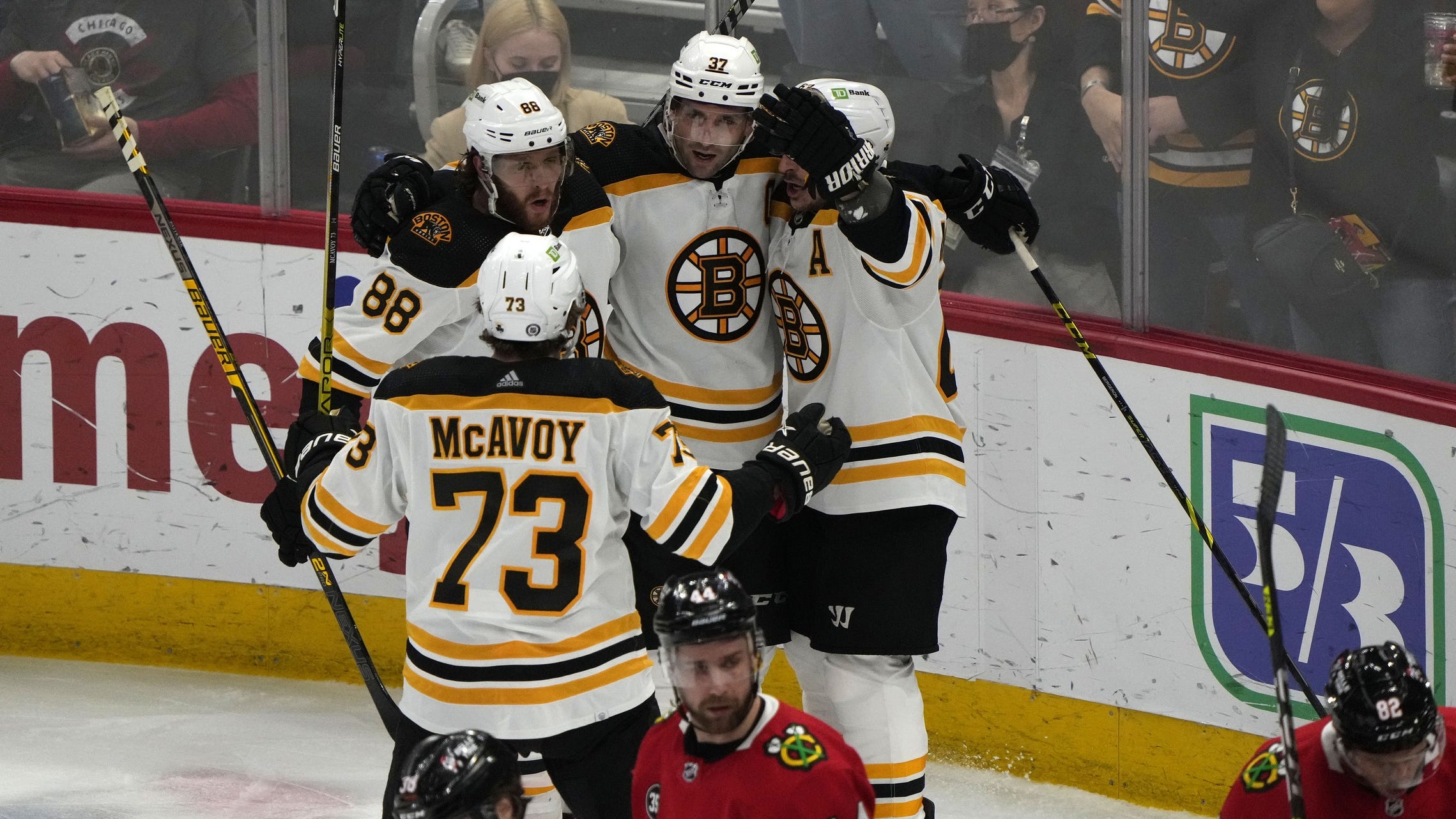 Bruins overcome controversial call, get big ‘3-1’ OT win vs. Blackhawks