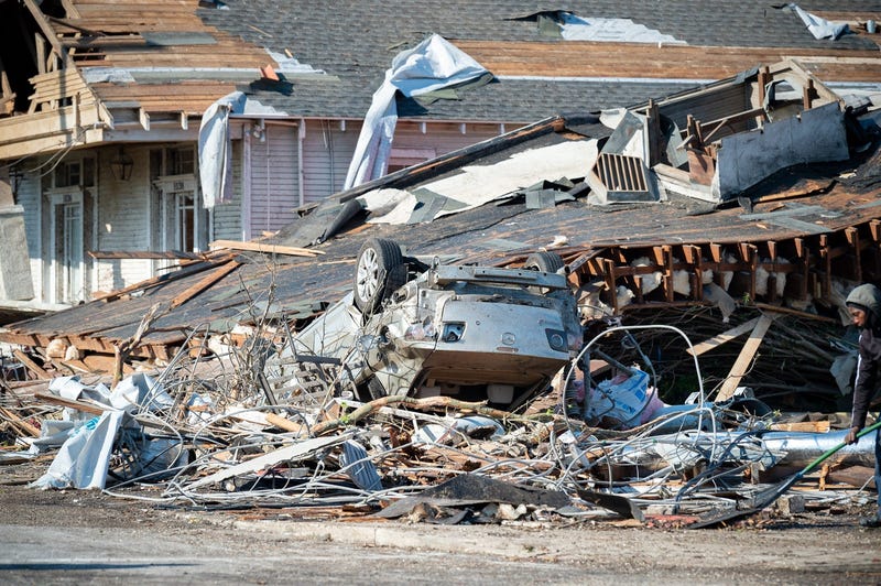 Tornado damage in Arabi