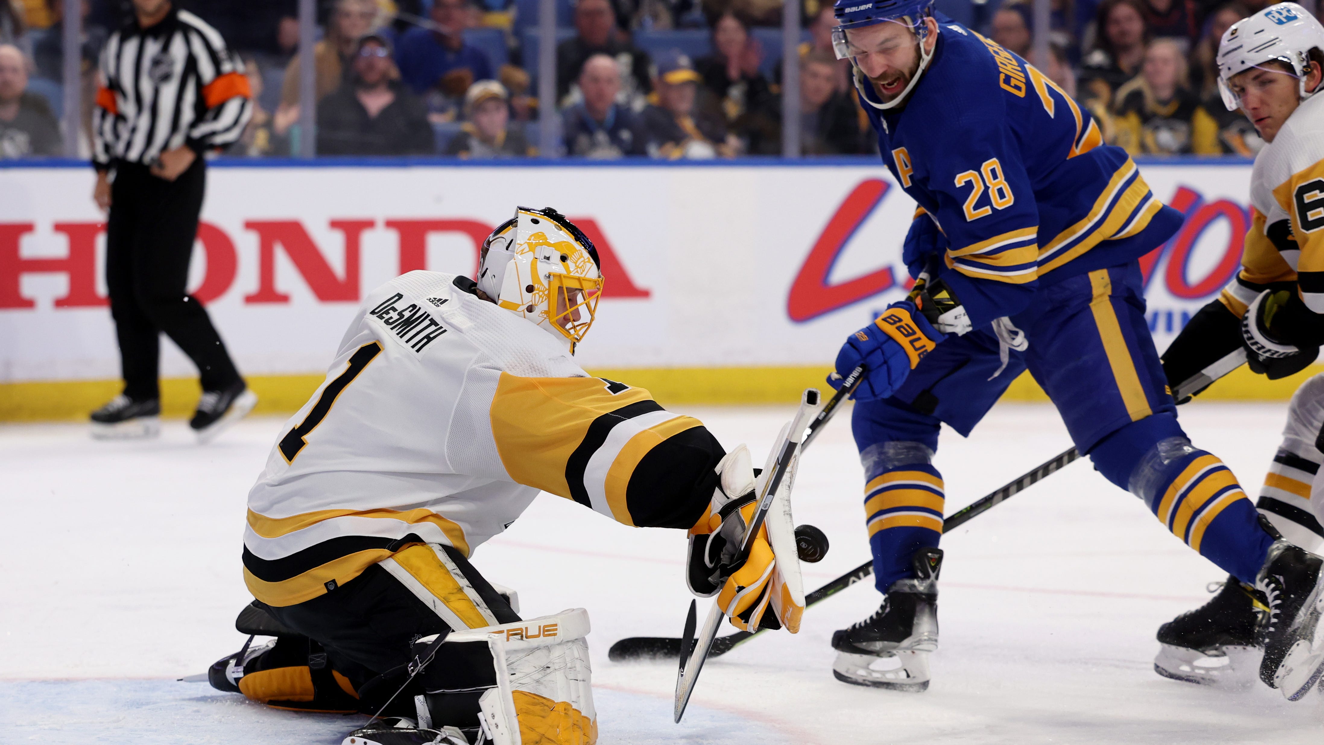 Sabres use shootout to defeat Pittsburgh