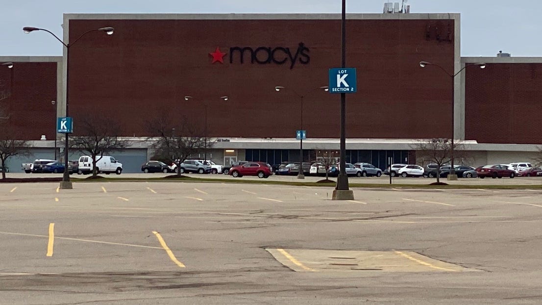 Clinton Twp. man faces charges after fighting with security officers at Oakland Mall Macy's