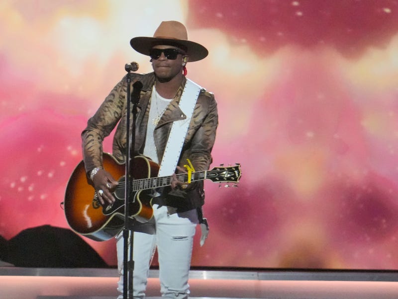 Jimmie Allen performs during the 64th GRAMMY Awards Premiere Ceremony