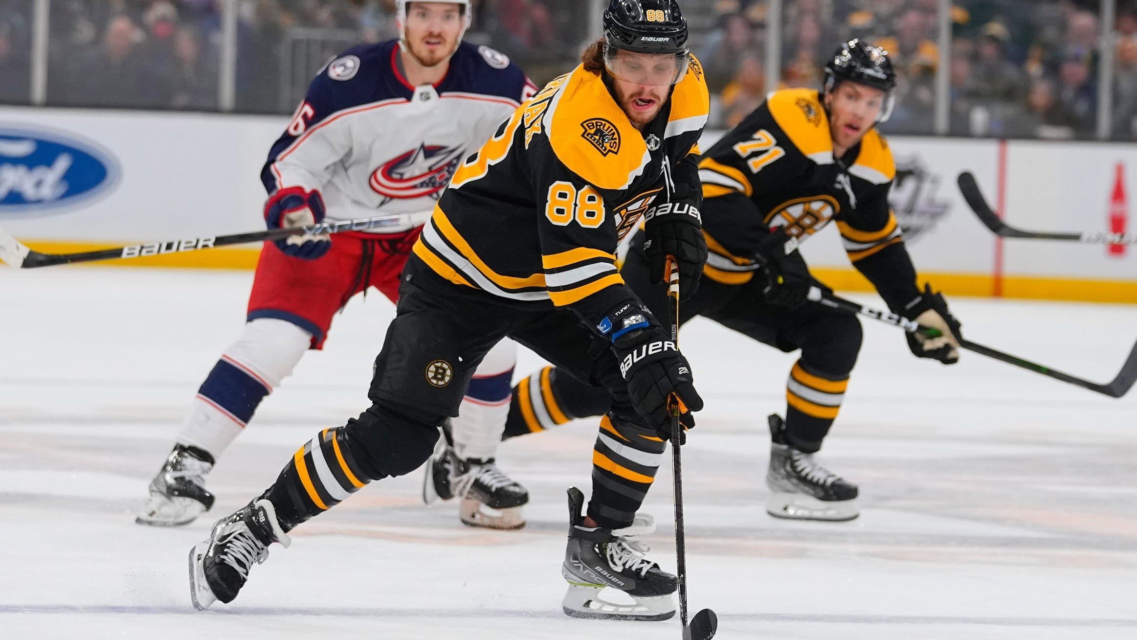 Bruins injury updates: Latest on David Pastrnak, Hampus Lindholm, Trent Frederic