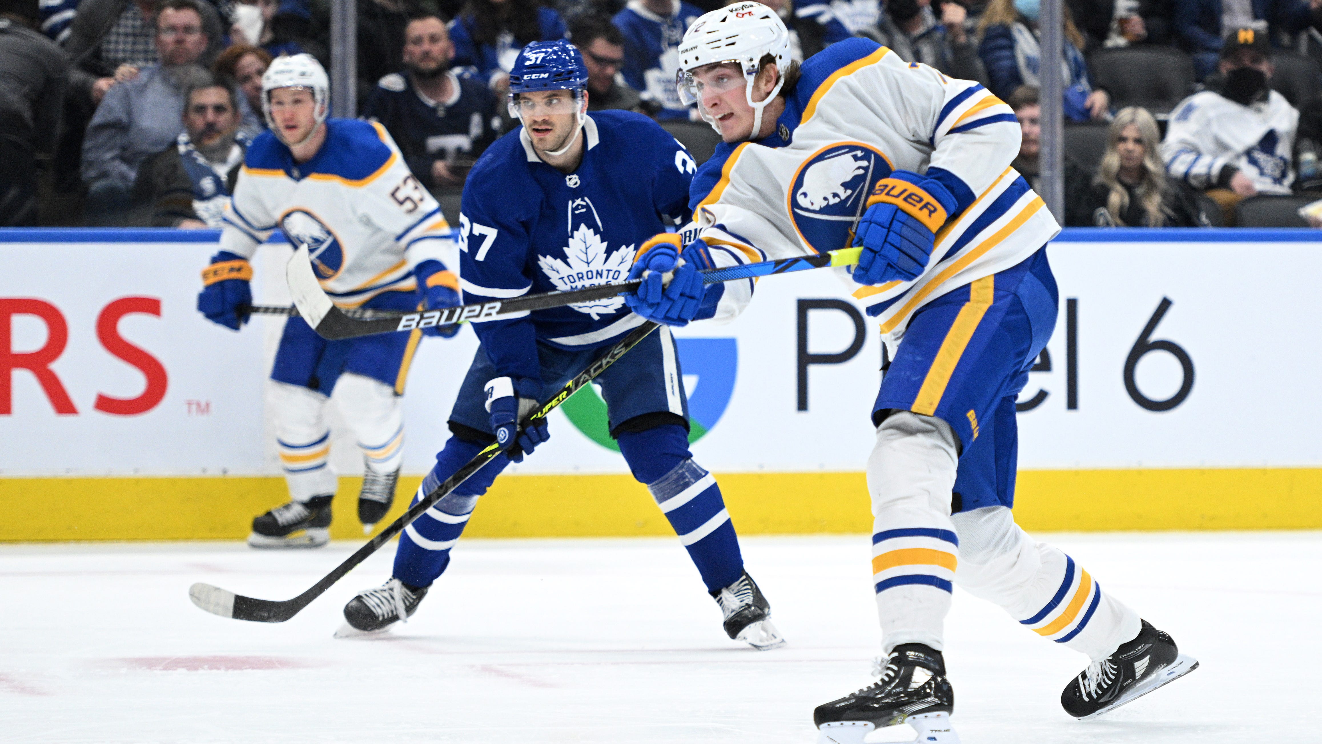 Sabres crash party in Toronto