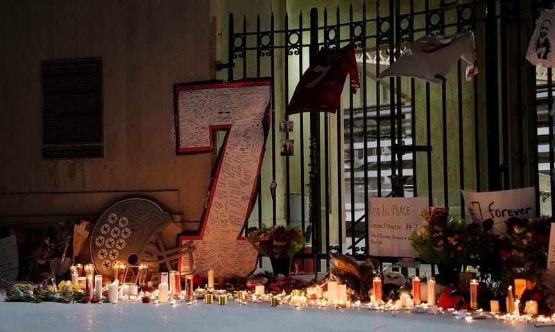 Ohio State students organized a candlelight vigil in honor of former Ohio State quarterback Dwayne Haskins. Over 500 students, fans, football players and former teammates attended the vigil at the Rotunda outside of Ohio Stadium