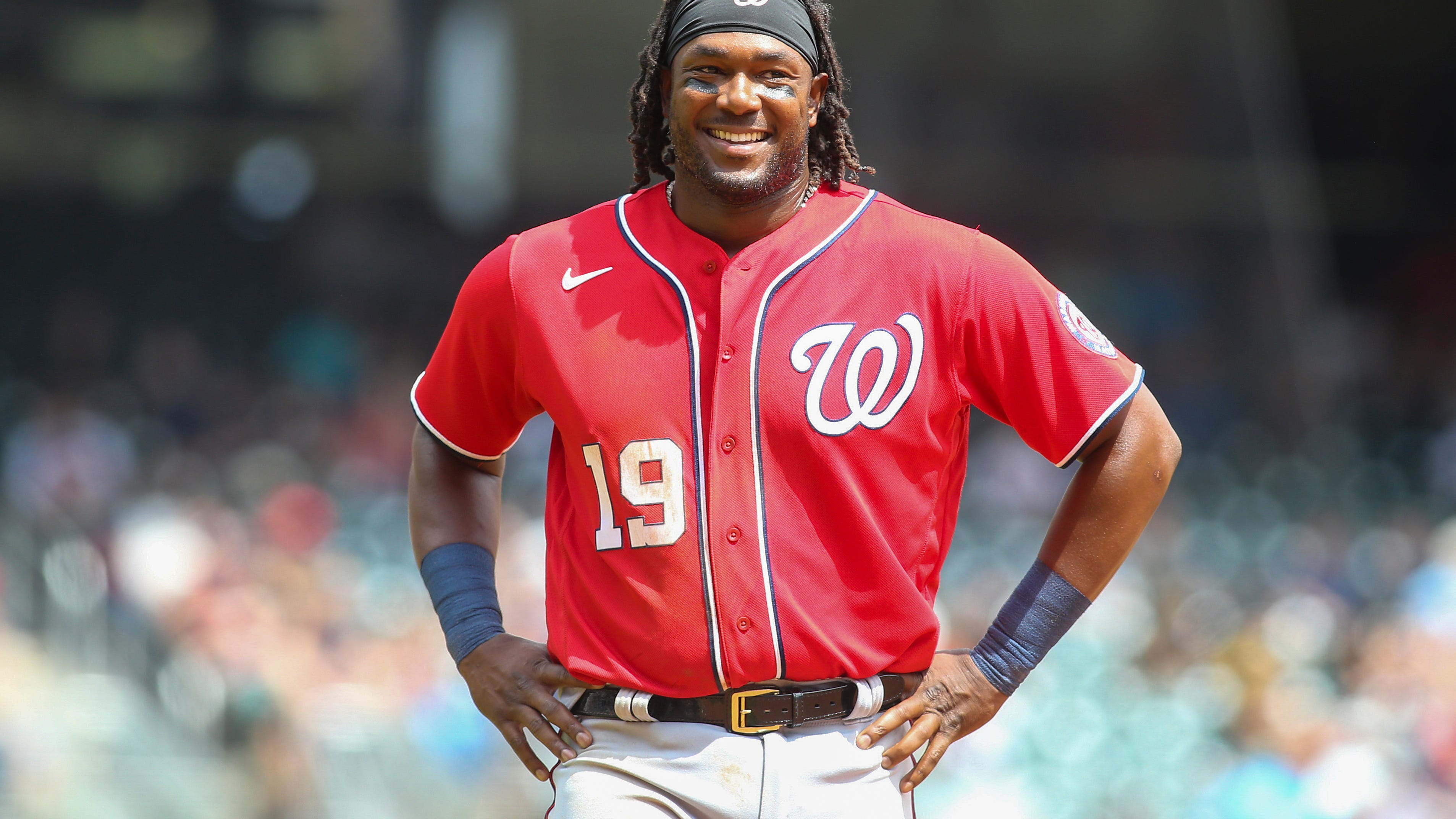 5 potential trade landing spots for Josh Bell