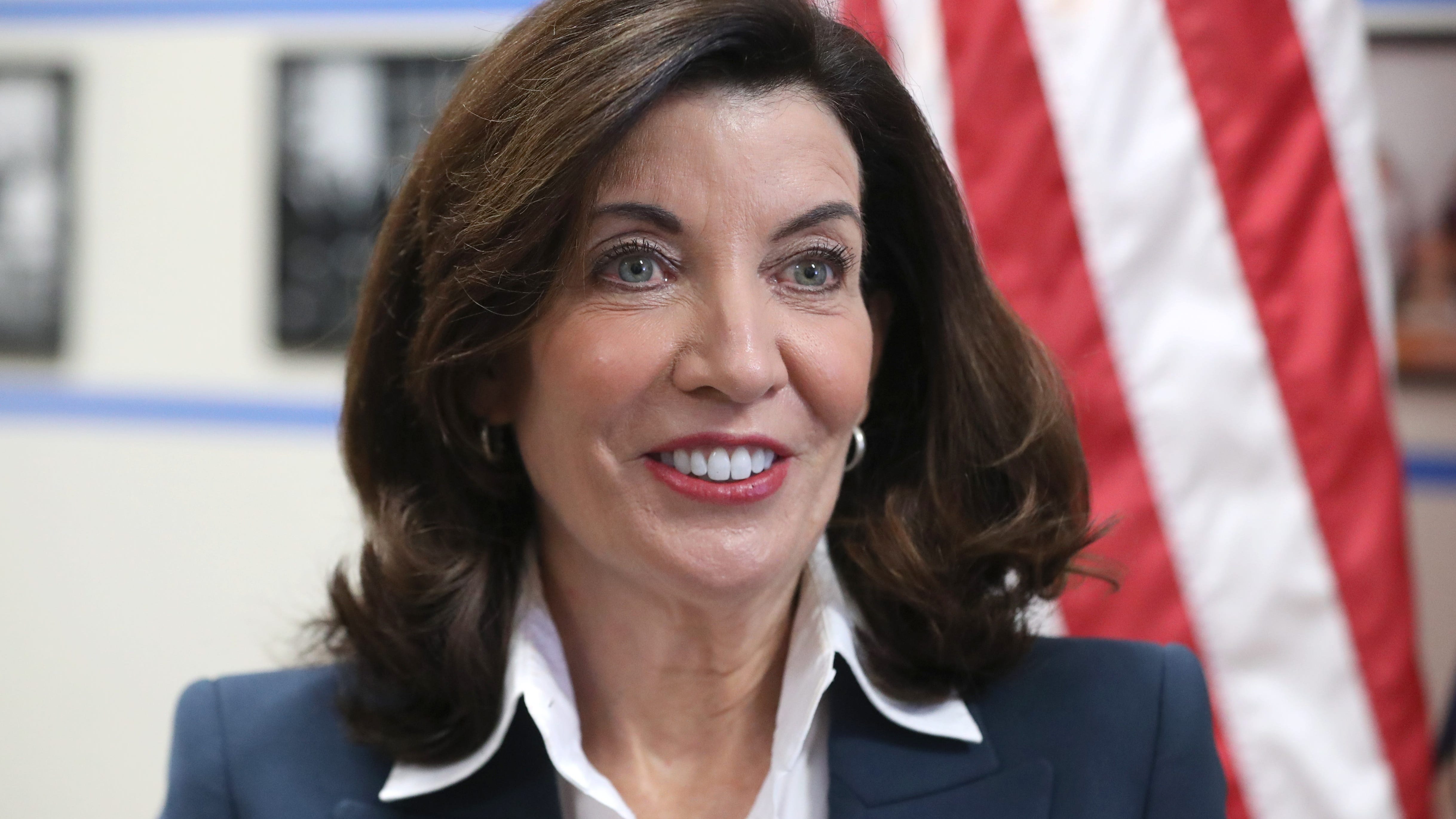 Hochul's job rating 'worst it's ever been'; over 2 in 3 NYers oppose crime response: poll