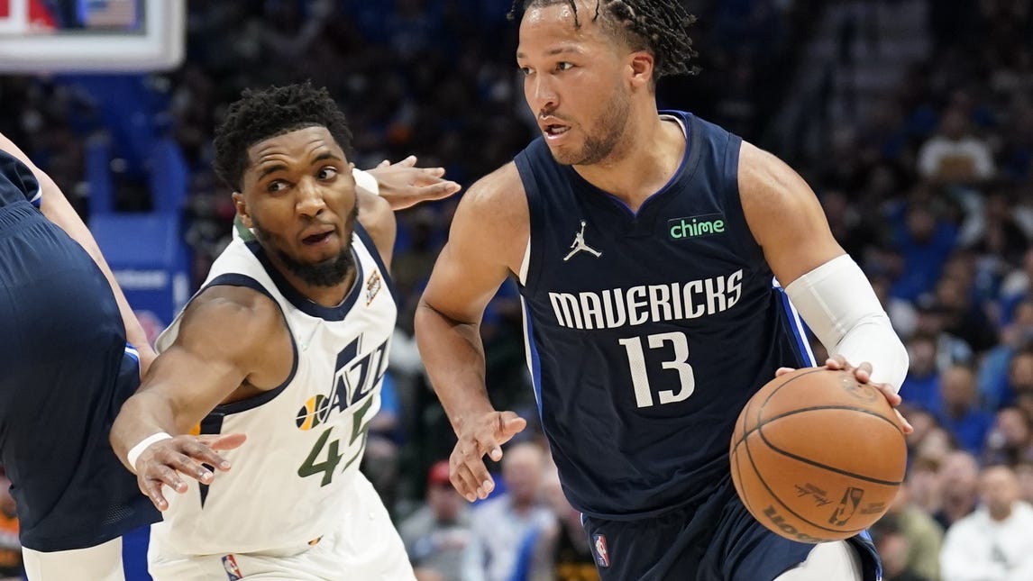 Chuck Cooperstein on Luka’s availability, can Mavs win in Utah, Kleber’s shooting