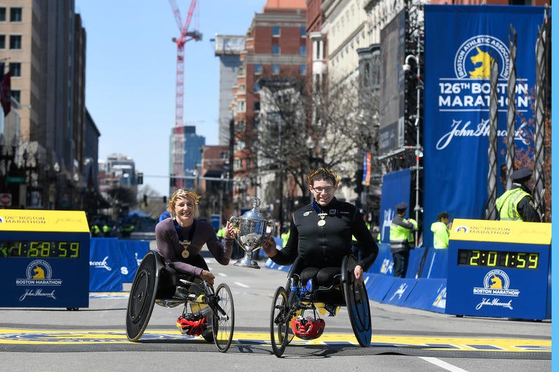 Wheelchair winners Manuela Schar and Daniel Romanchuk