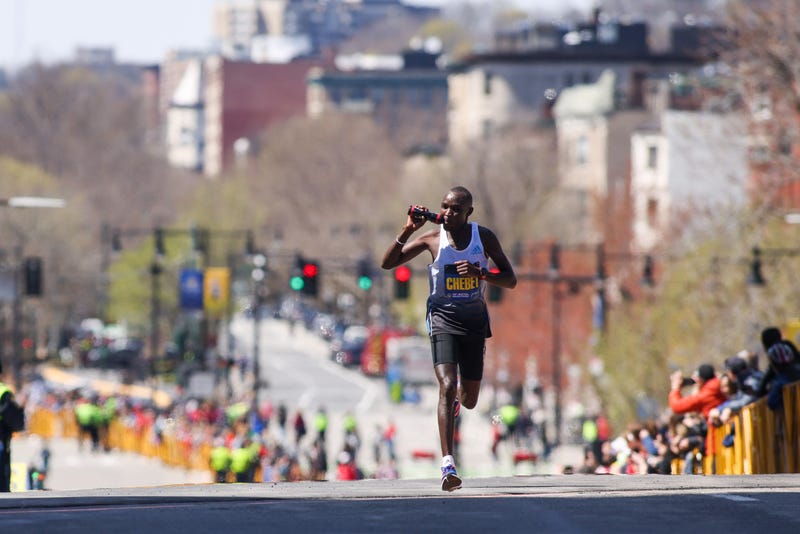 Evans Chebet leads the men's open field