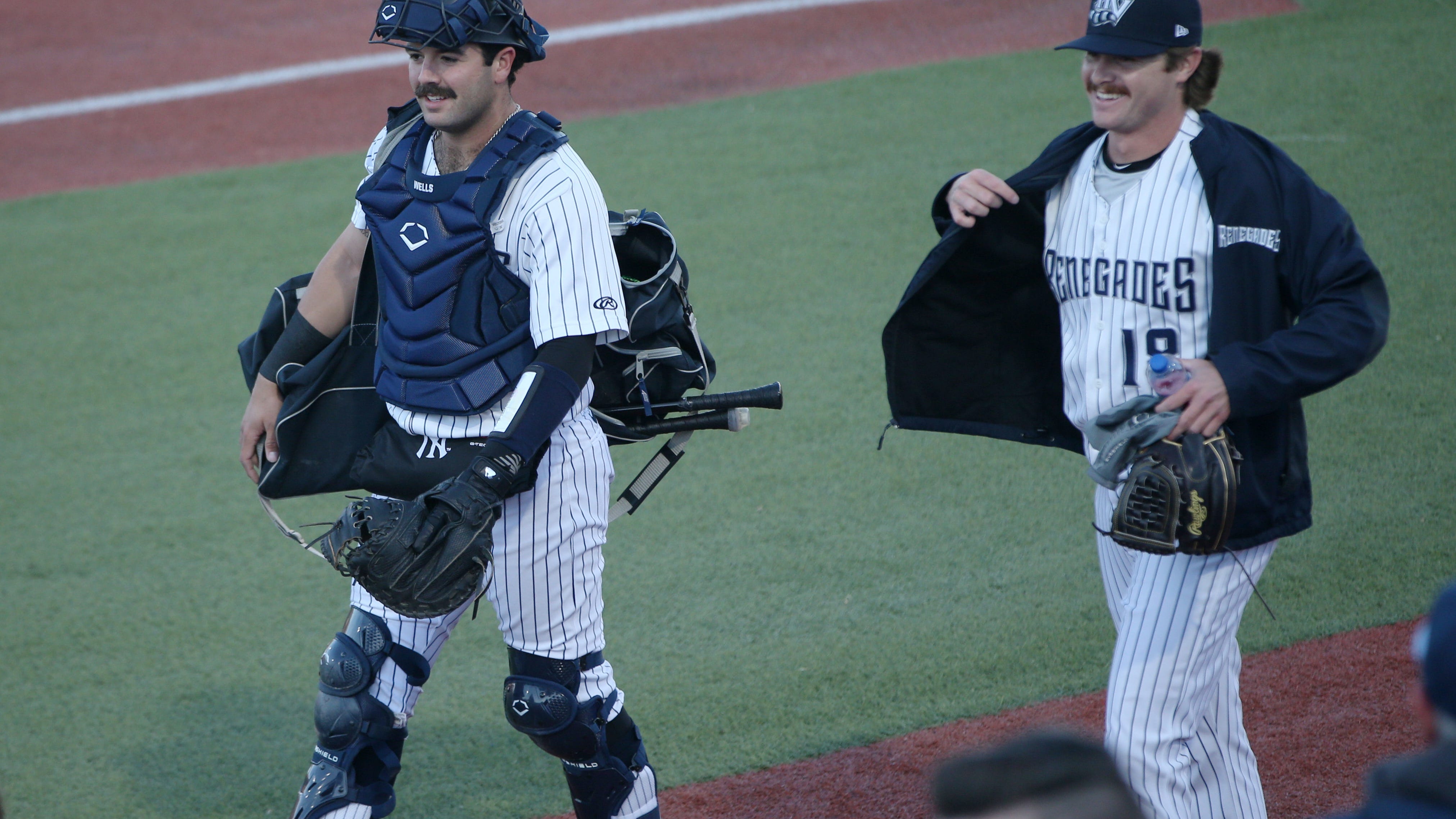 Yankees catcher Austin Wells down with a bruised rib, but should return soon