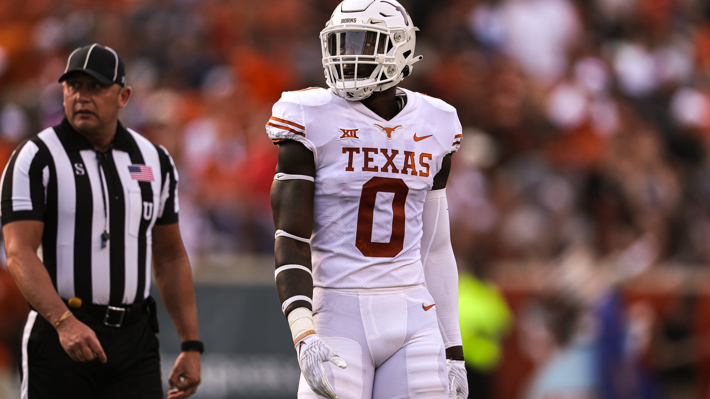 NFL Draft: Cowboys have met 'multiple times' with Texas LB DeMarvion Overshown