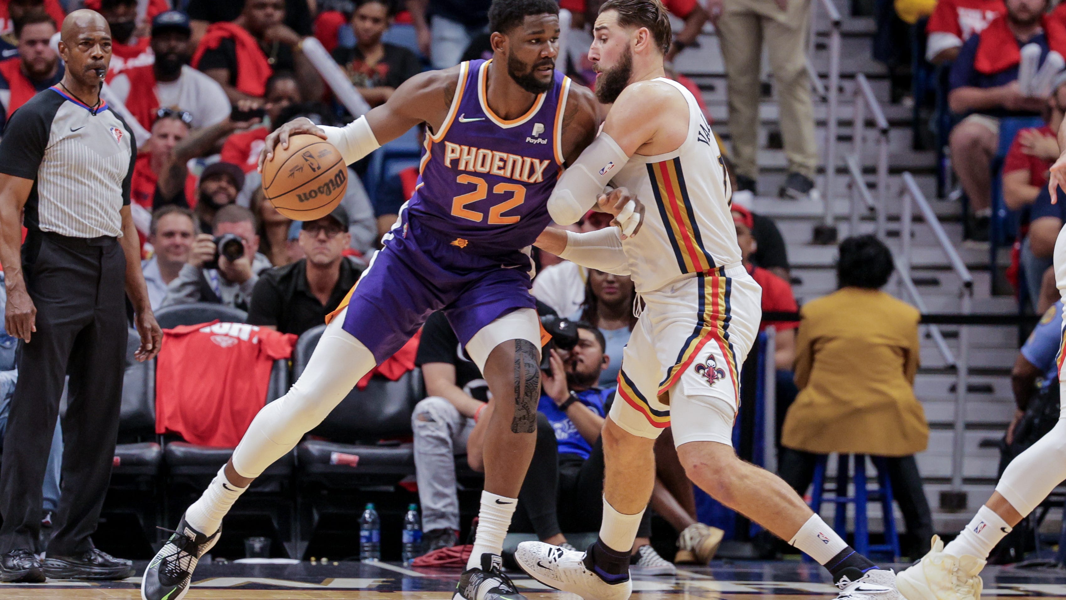 Hawks need to do whatever it takes to get DeAndre Ayton