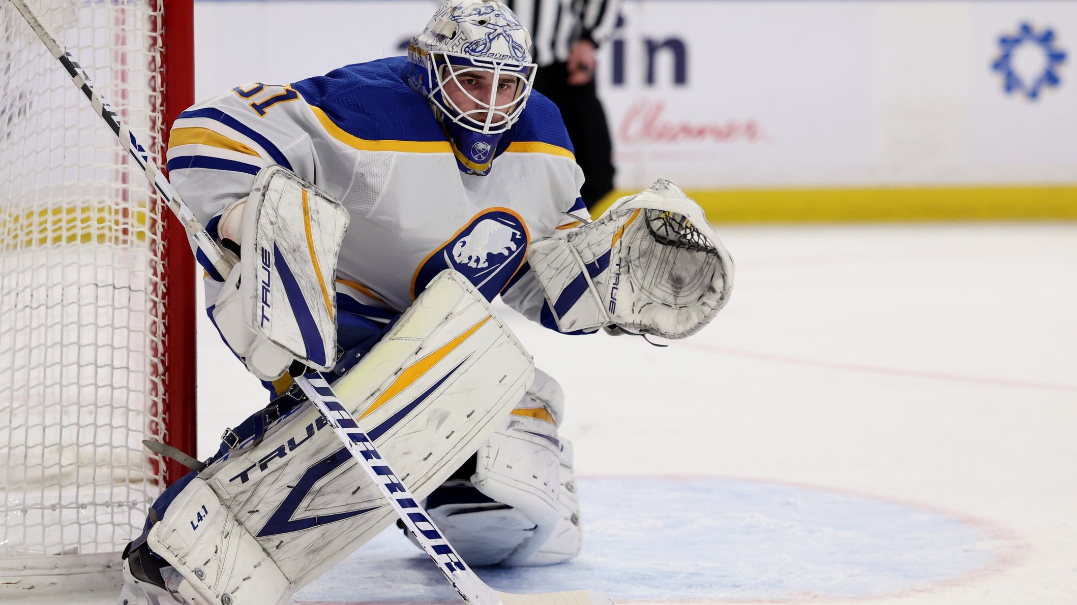 Pens 1st free agent signing—a goalie